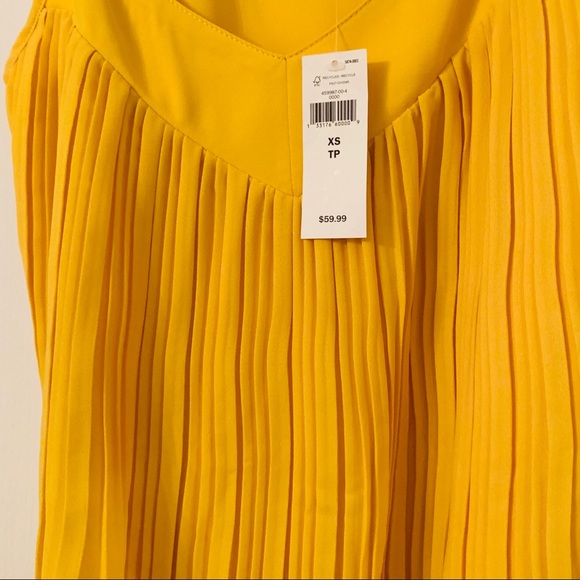 💛NWT BANANA REPUBLIC CITRON RUCHED FLARE CAMI TOO - Picture 3 of 9